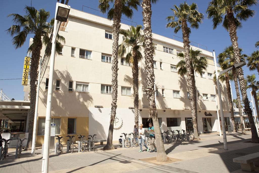 Malvarrosa Beach Rooms Valencia Bagian luar foto